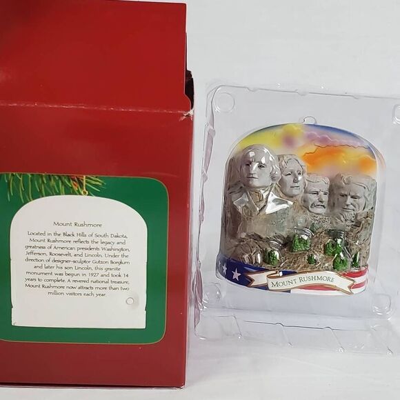 NEW Carlton Cards 2003 Mount Rushmore Ornament Light-Up Heirloom Collection USA - Picture 3 of 6